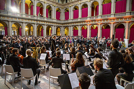 Un concert « surprise » de l’Orchestre universitaire de Strasbourg a ponctué l'événement.