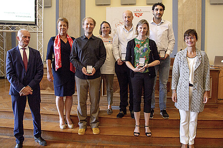 Cinq des sept lauréats des prix « Les Espoirs de l’Université de Strasbourg », remis lors de la cérémonie de rentrée, jeudi 5 septembre.