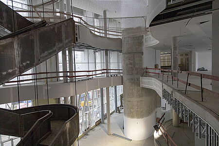 L’un des atriums de la future bibliothèque du Studium.