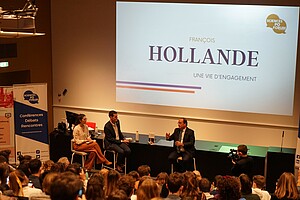 La rencontre avec François Hollande était animée par deux étudiants de l'association Sciences Po Forum, de Sciences Po Strasbourg.