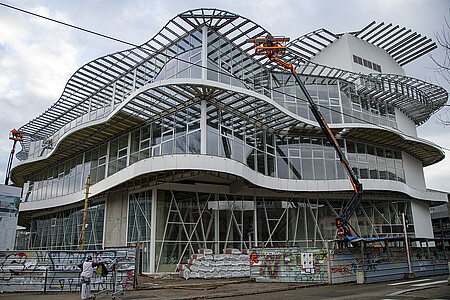 La finalisation des travaux de façade du Studium, chantier de l’Opération campus. (Diaporama : Catherine Schröder/Unistra)