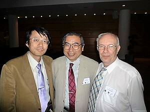 Kazushi Mashima, Shunichi Fukuzumi et Pierre Braunstein lors d'un voyage à Osaka. Crédit : DR 